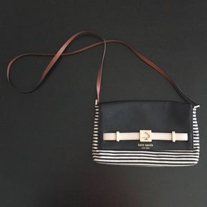 Kate Spade purse with dust bag. New!